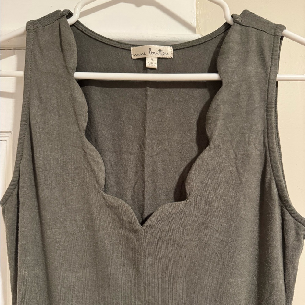 Nine Britton Amy Scalloped Body Suit Olive Green size Medium